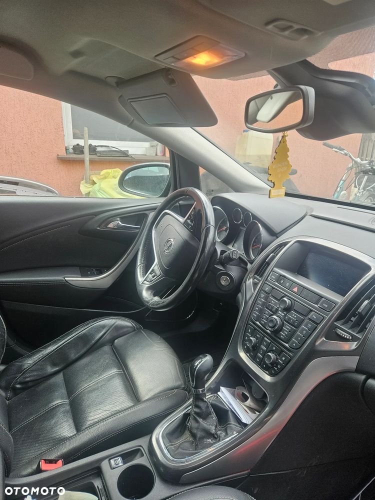 Opel Astra 2.0 CDTI ecoFLEX Start/Stop Exklusiv - 2