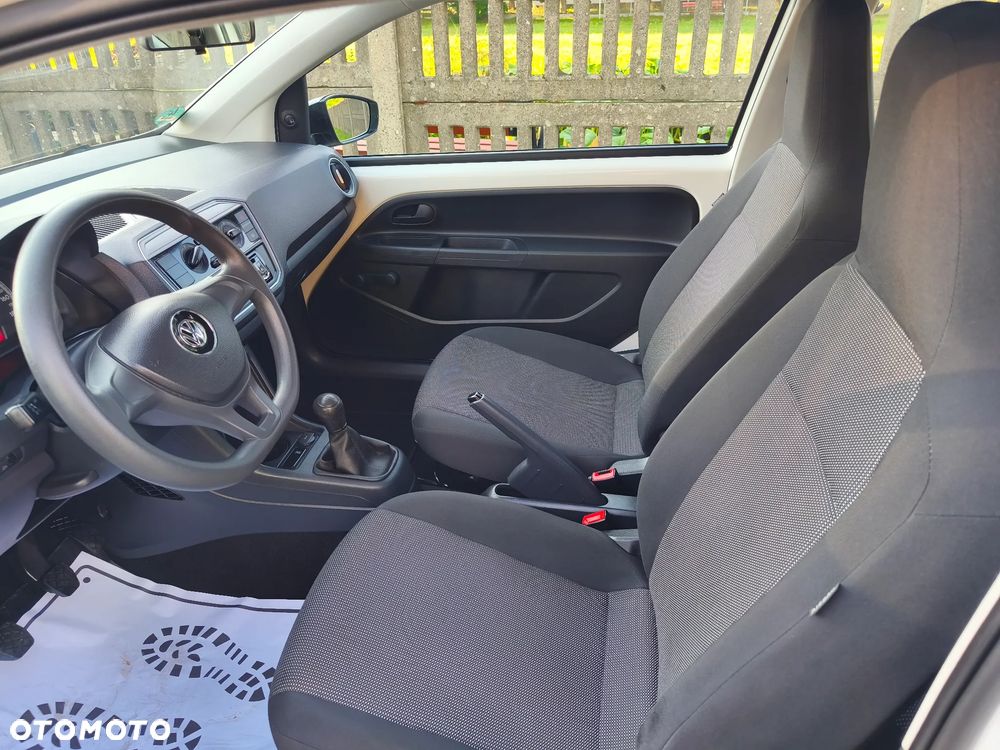 Volkswagen up! club - 11