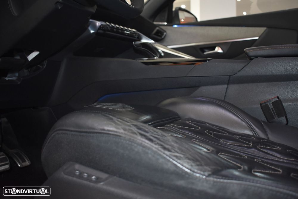 Peugeot 3008 2.0 BlueHDi GT EAT8 - 26