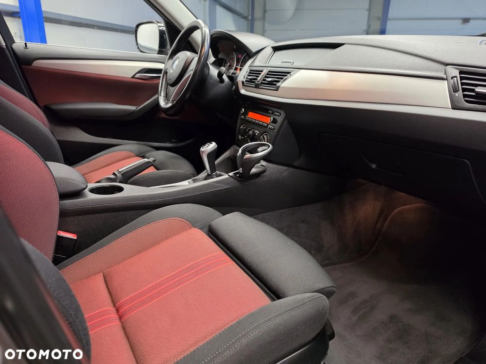 BMW X1 sDrive20d - 36
