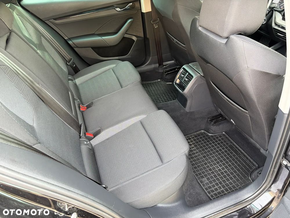 Skoda Octavia 2.0 TDI Ambition DSG - 12