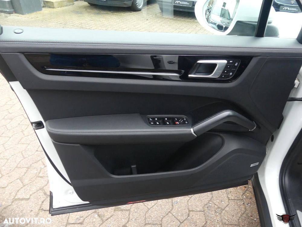 Porsche Cayenne E-Hybrid Tiptronic S - 29