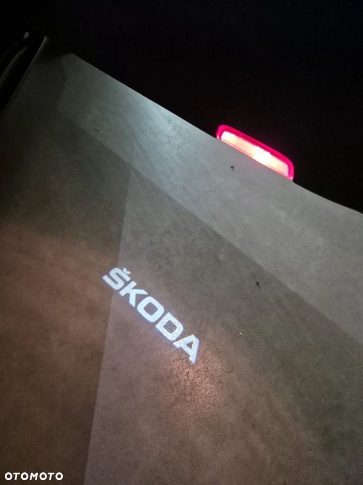 Skoda Superb 2.0 TDI SCR Style DSG - 31