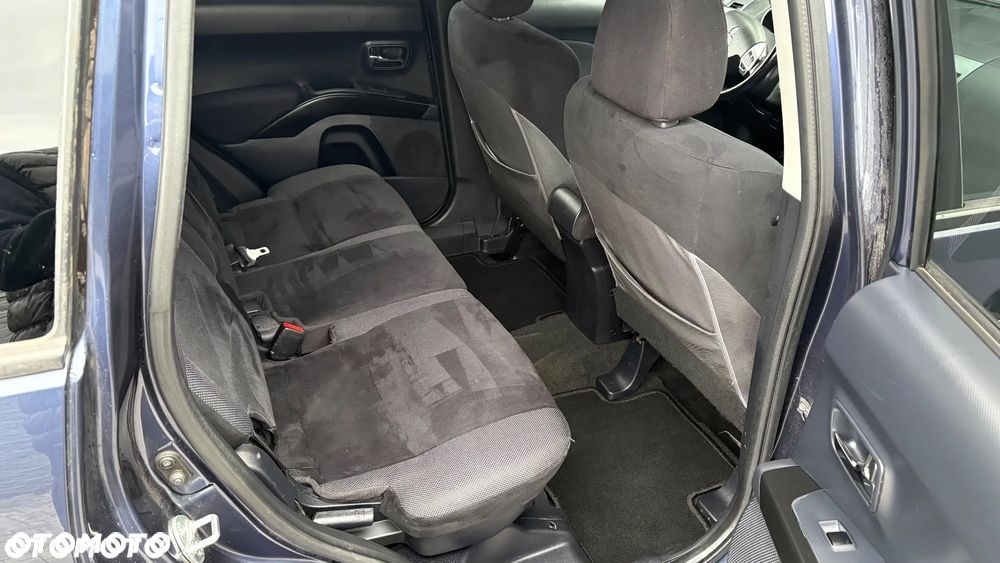 Mitsubishi Outlander 2.4 2WD Plus - 13