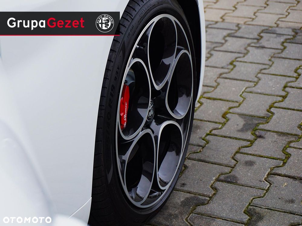 Alfa Romeo Giulia - 26