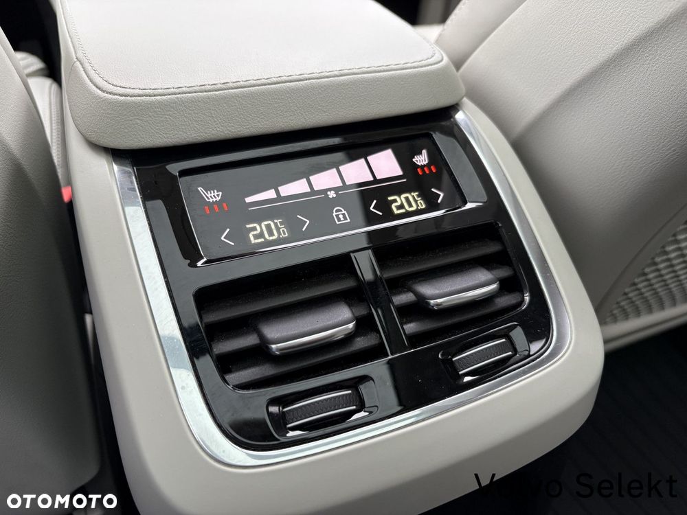 Volvo XC 90 - 27