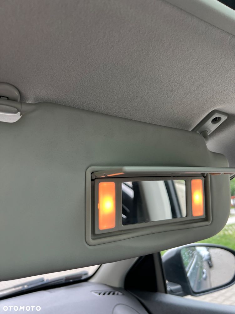 Nissan Qashqai 2.0 4 x 4 tekna - 15