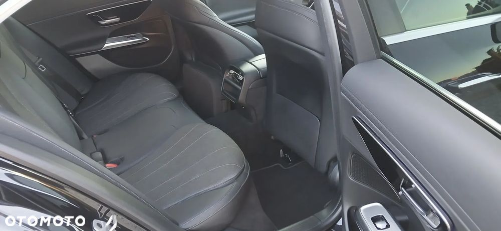 Mercedes-Benz Klasa E 300de 4Matic 9G-TRONIC Edition AVANTGARDE - 11