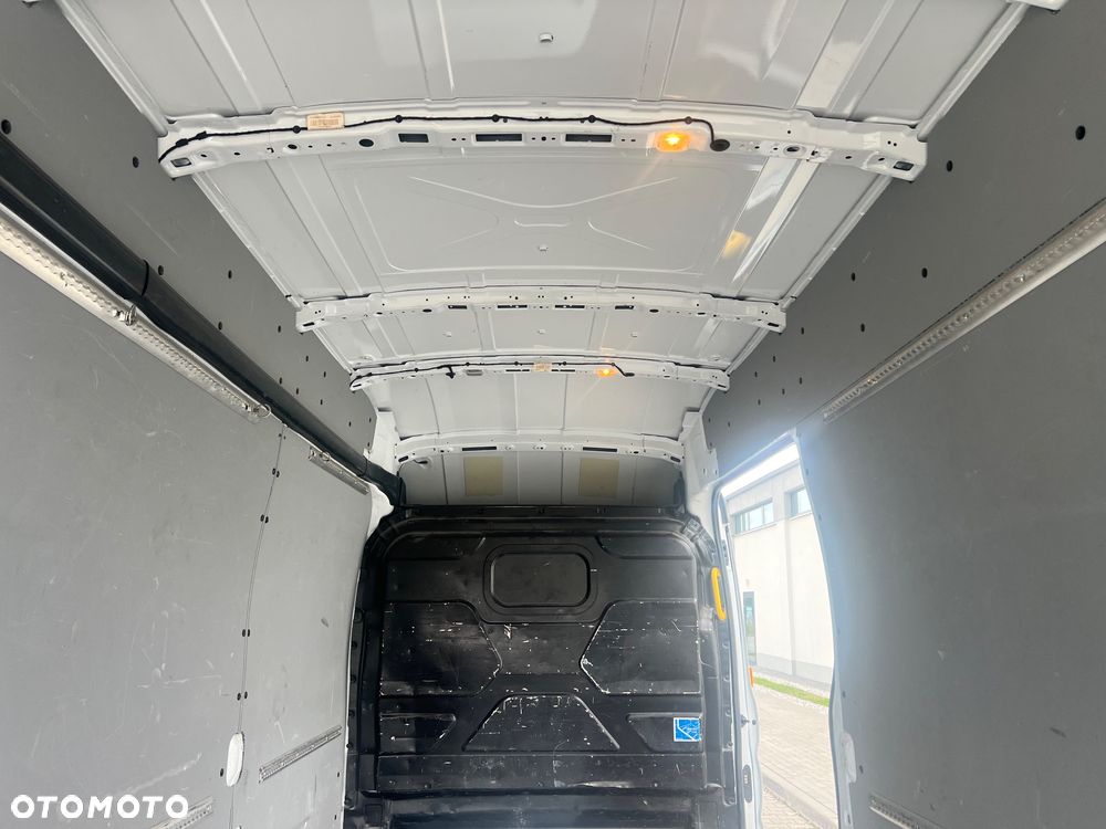 Ford Transit JUMBO Maxi - 32