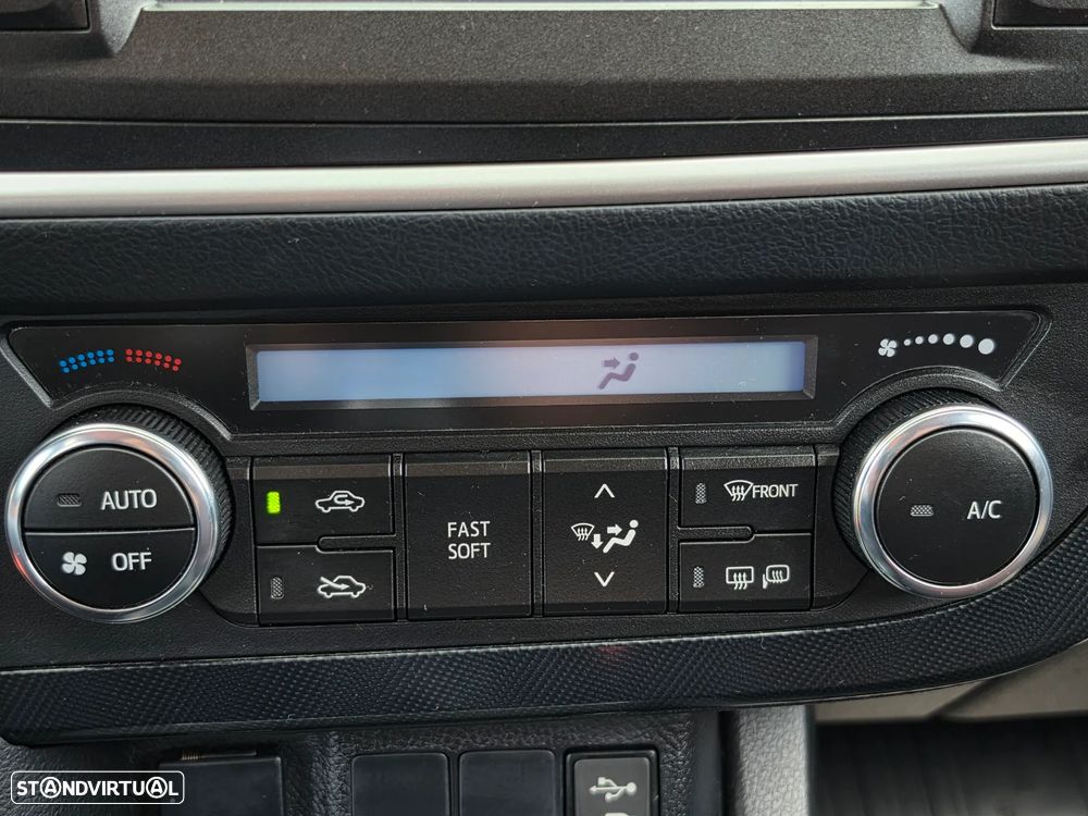 Toyota Auris 1.4 D-4D Comfort - 18