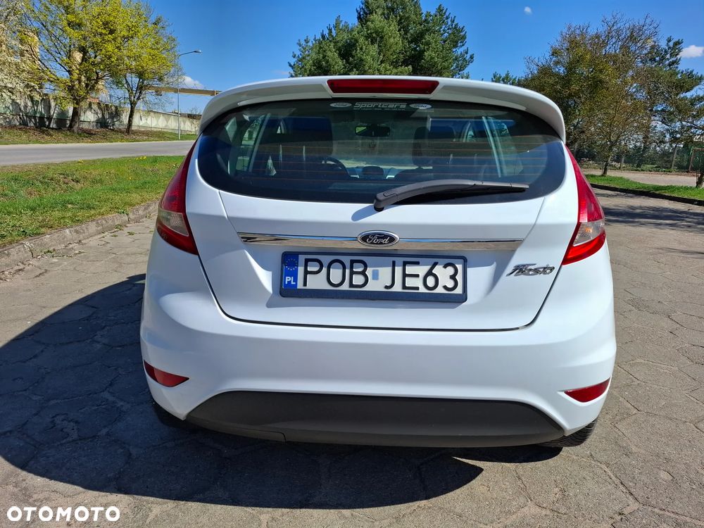 Ford Fiesta 1.4 Titanium - 10
