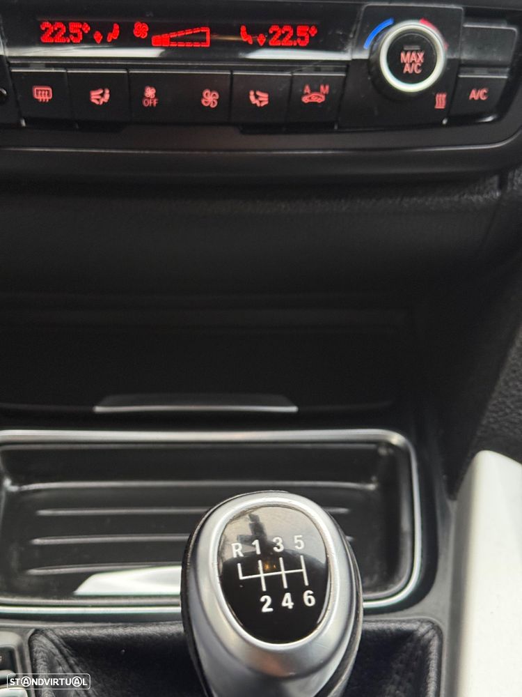 BMW 318 d - 18