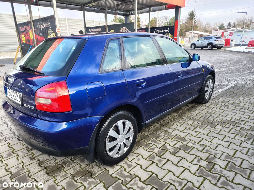 Audi A3 Sportback 1.9 TDI Attraction - 5