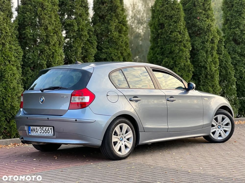BMW Seria 1 116i - 22