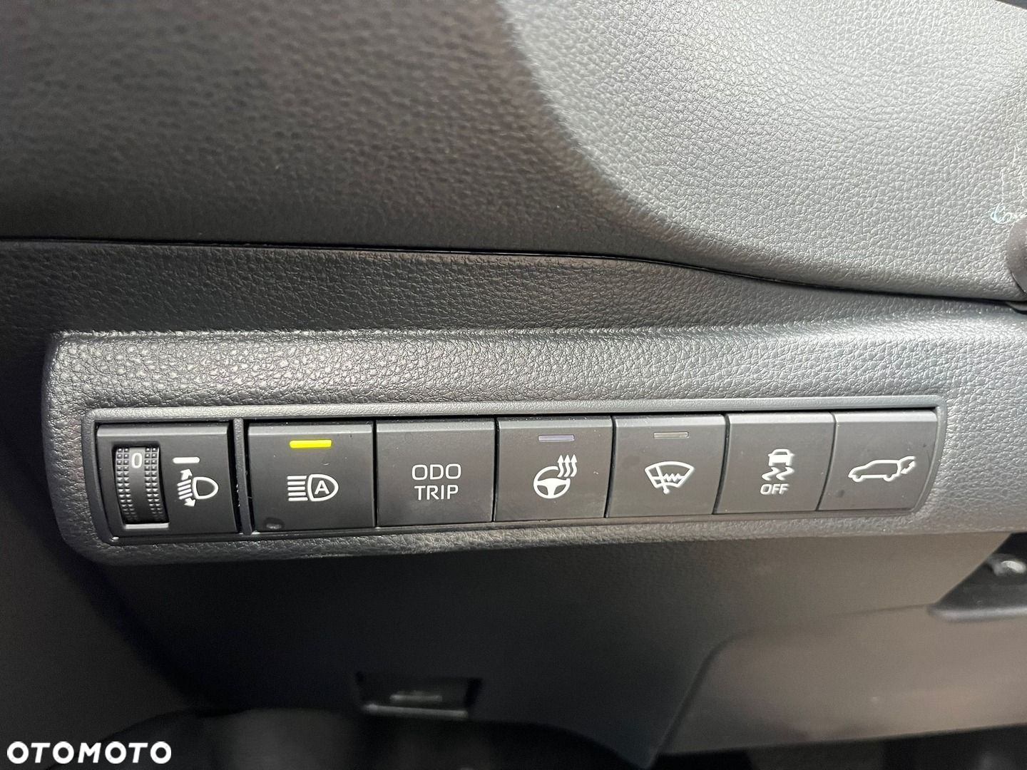 Toyota Corolla - 28