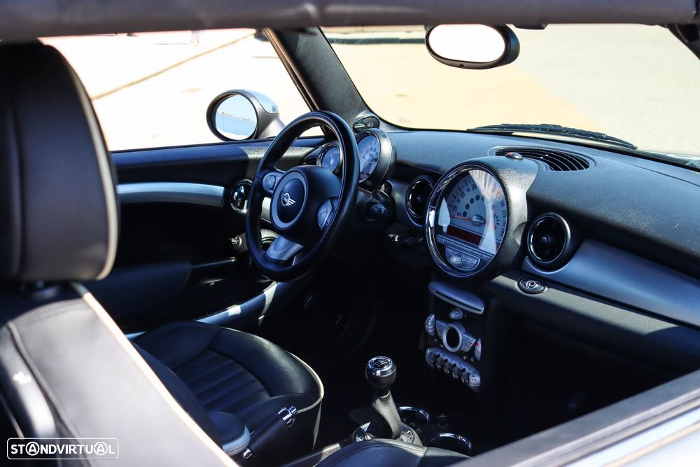 MINI Cabrio Cooper S - 8