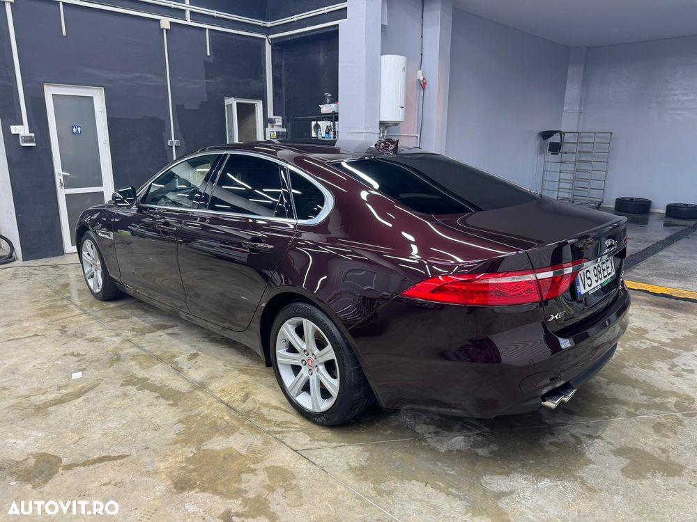 Jaguar XF 20d AWD Prestige - 2
