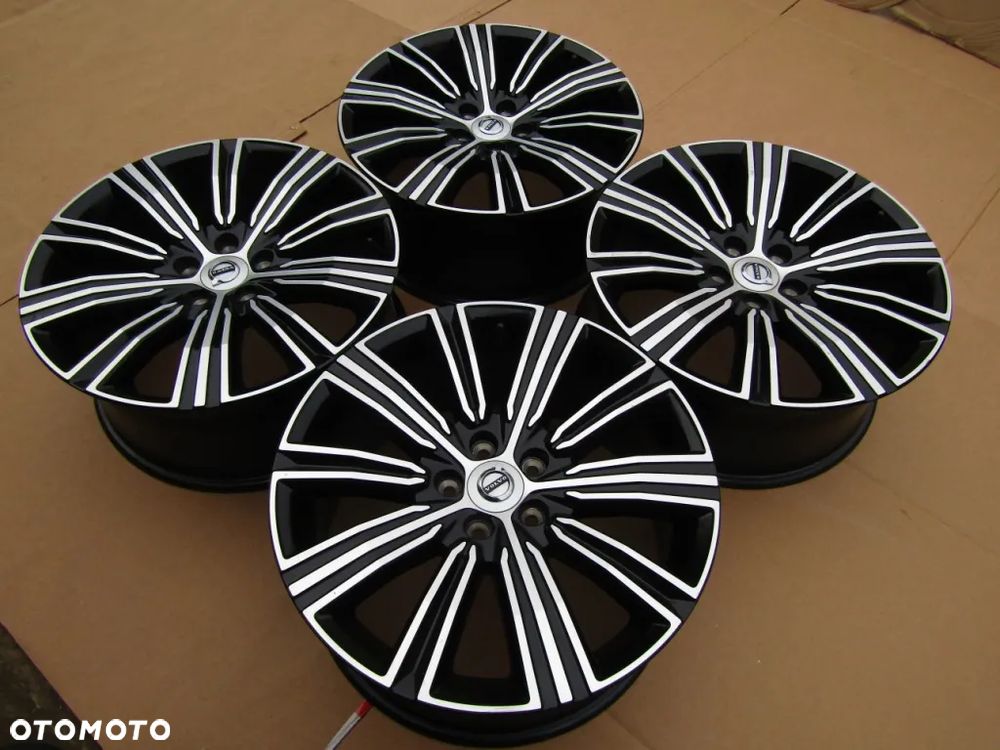 4x Felgi 18 Volvo S40 V60 S90 V90 C30 S60 XC40 XC60 8j 5x108 ET42 - 16
