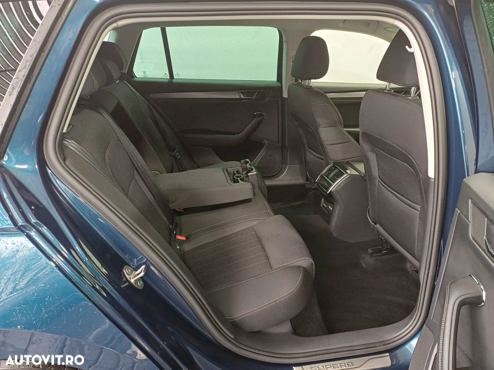 Skoda Superb 2.0 TDI DSG Style - 35