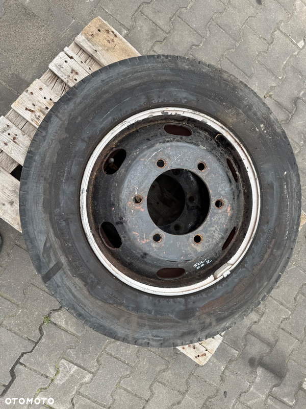 Kompletne koło, felga, opona Michelin 205/75 R 17,5