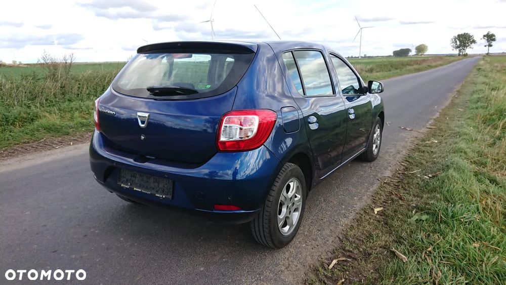 Dacia Sandero dCi 90 Laureate - 4