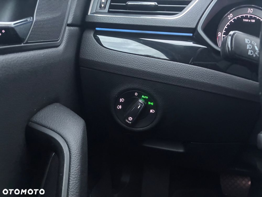 Skoda Superb 2.0 TDI 4x4 L&K DSG - 16