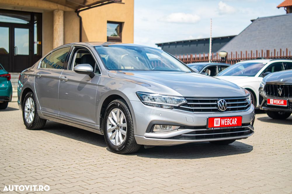 Volkswagen Passat - 2