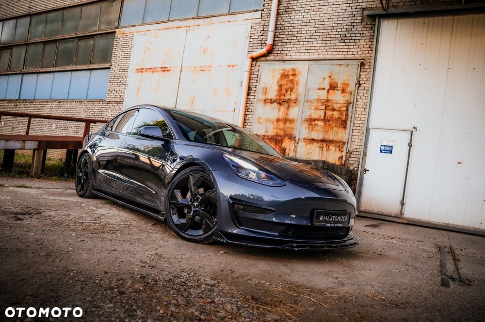 Tesla Model 3 Performance AWD - 4