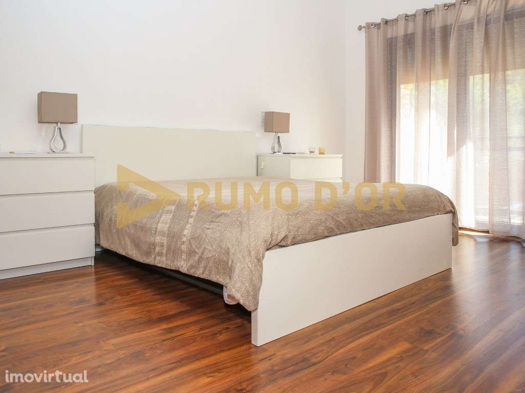 Moradia T3 em Vila de Rei - Bucelas , Loures - Grande imagem: 3/57