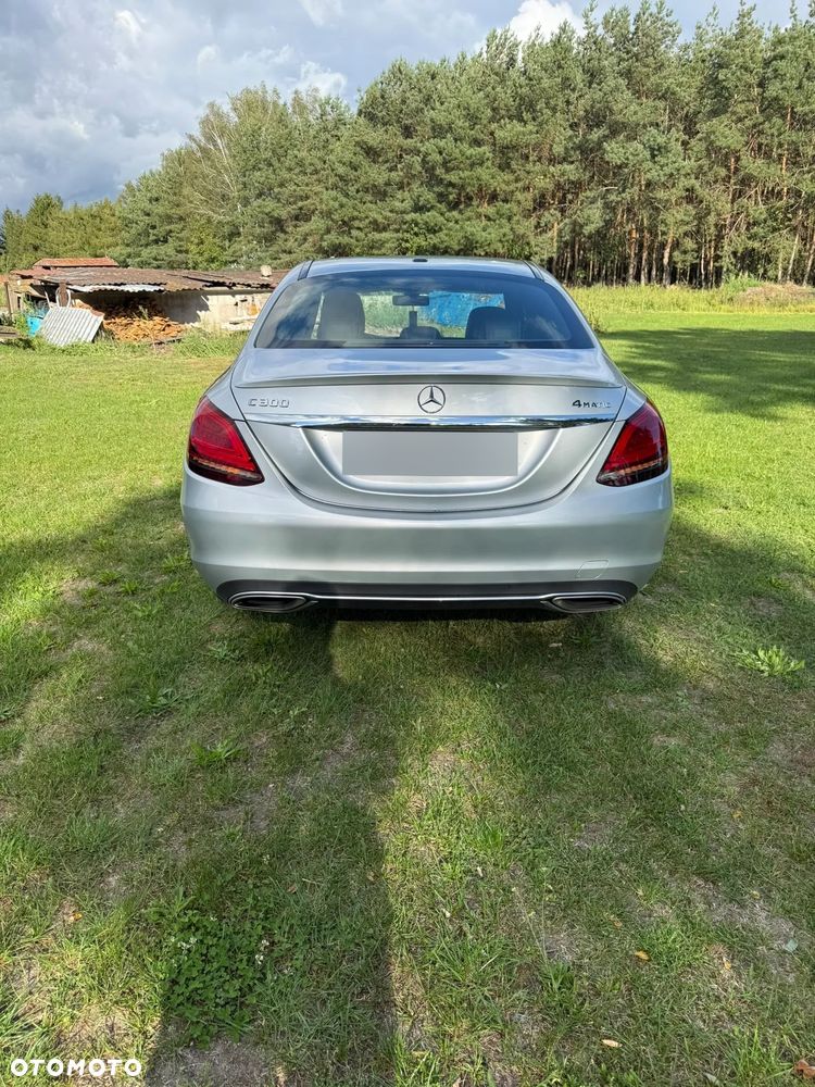 Mercedes-Benz Klasa C 300 4Matic 9G-TRONIC Avantgarde - 5