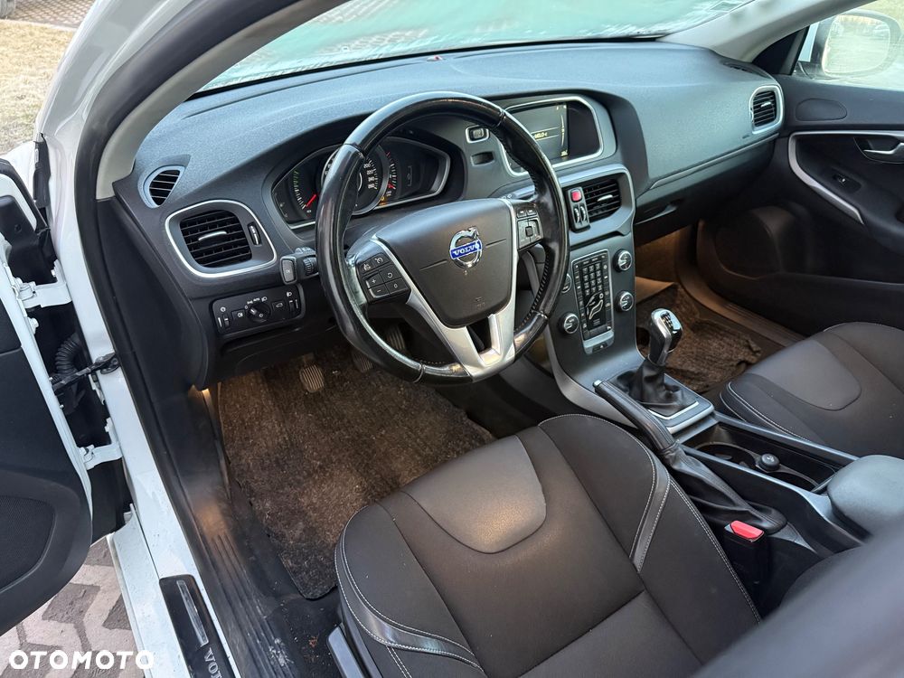 Volvo V40 - 19