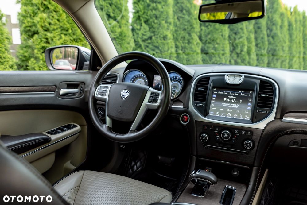 Lancia Thema 3.6 Platinum - 26