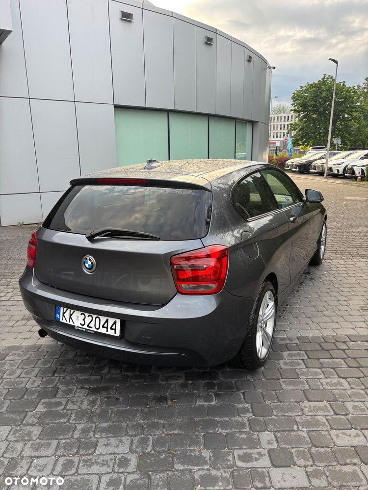 BMW Seria 1 118i - 6