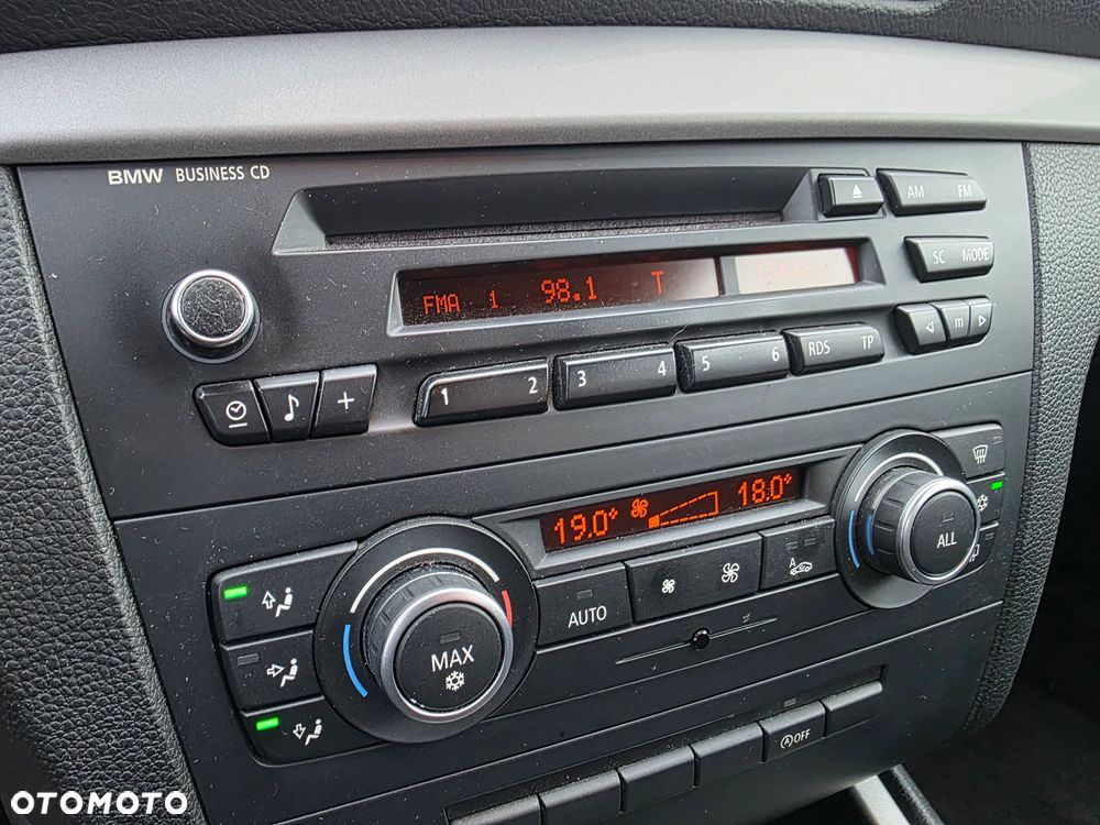 BMW Seria 1 116d DPF Edition Sport - 8