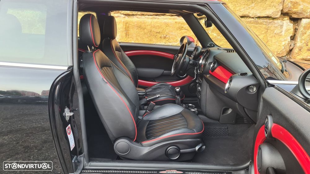 MINI Clubman John Cooper Works - 31