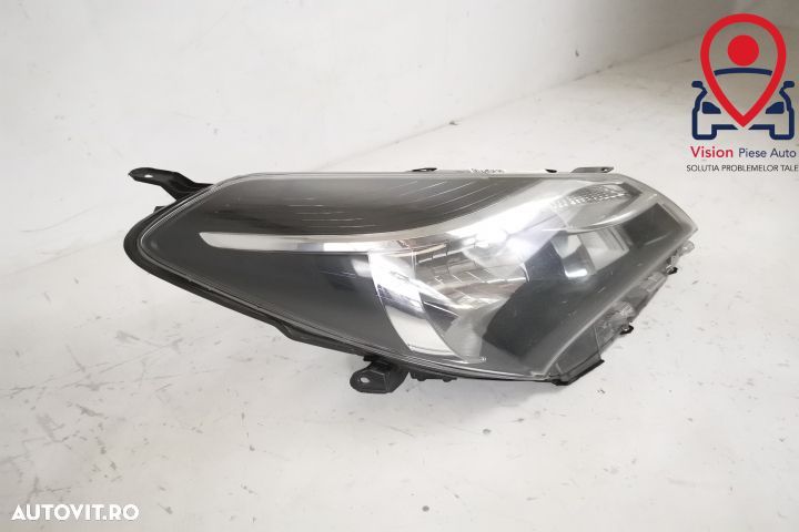 Far Dreapta Original Halogen In Stare Buna Toyota  Yaris  XP130 [2th f - 2
