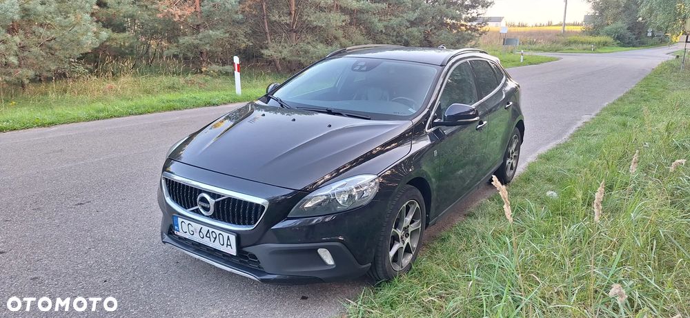 Volvo V40 Cross Country D3 Ocean Race - 1