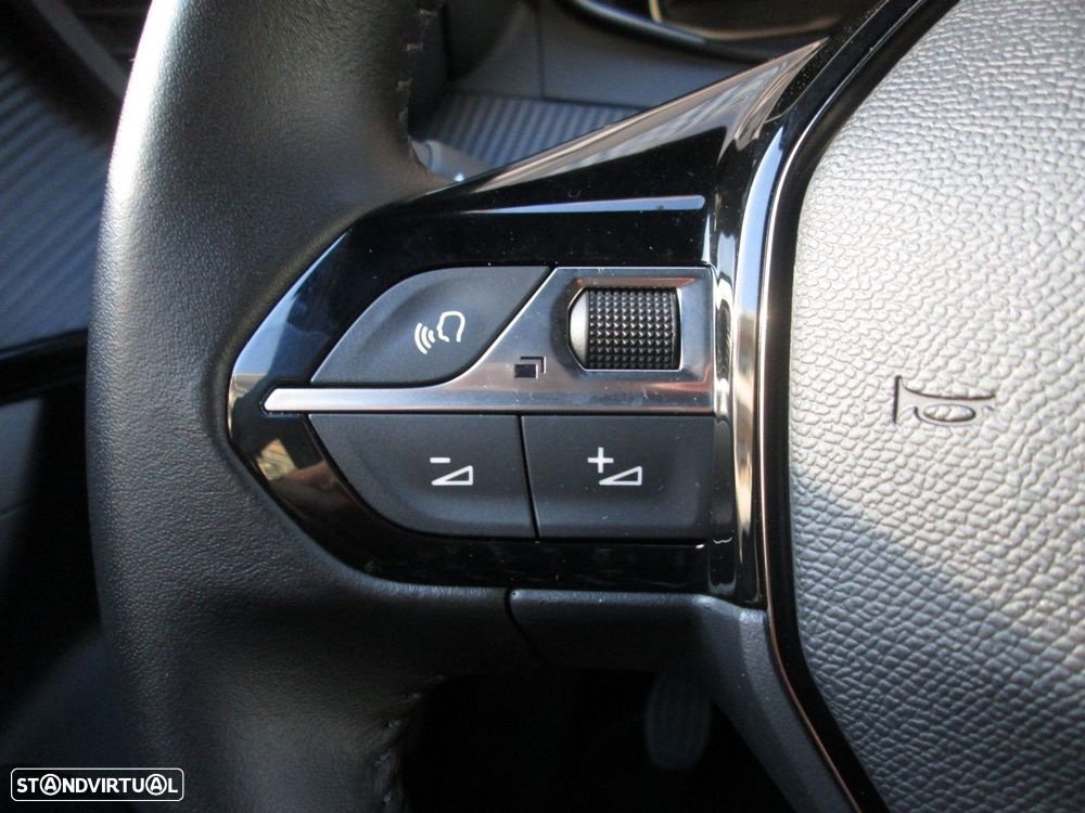 Peugeot 2008 1.2 PureTech Active - 34