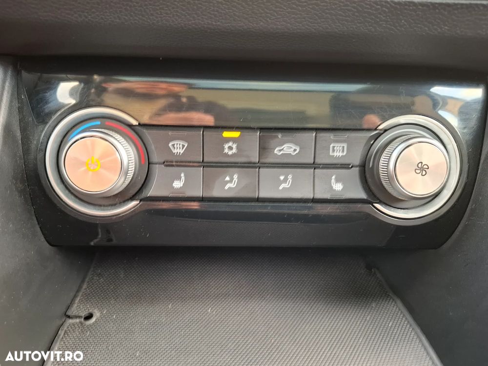 MG ZS EV Standard Luxury - 30