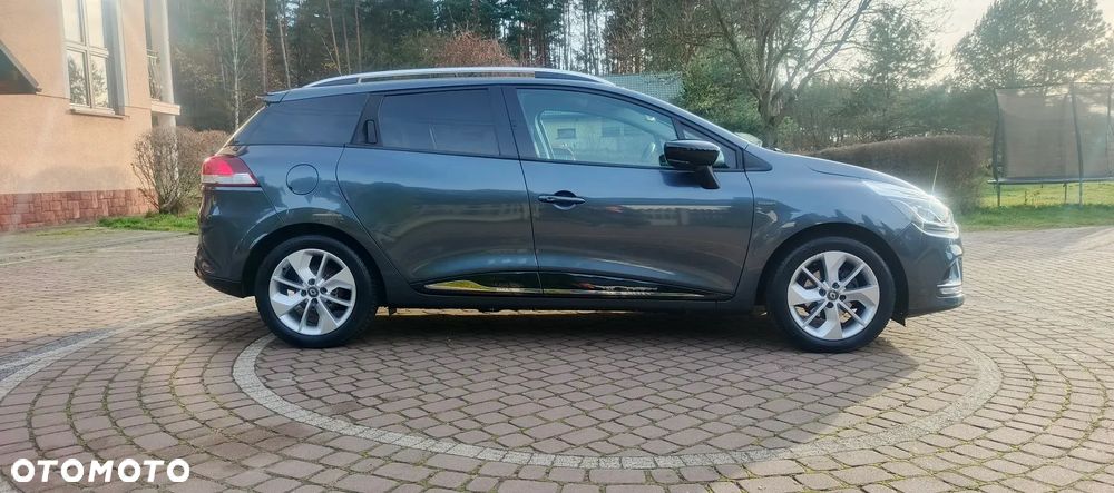 Renault Clio - 16