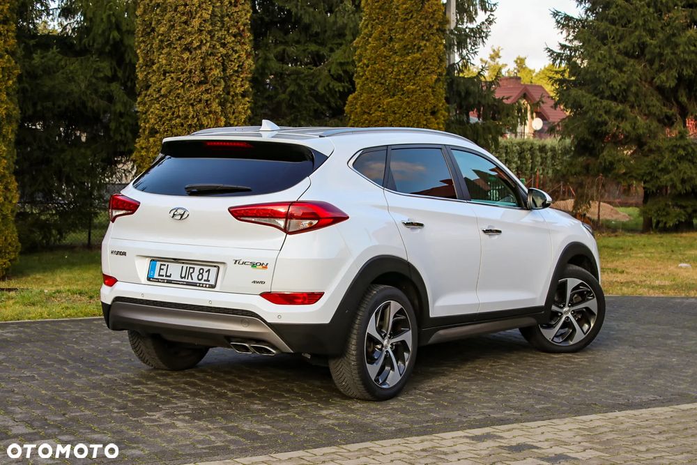 Hyundai Tucson 2.0 CRDI 4WD Automatik Premium - 14