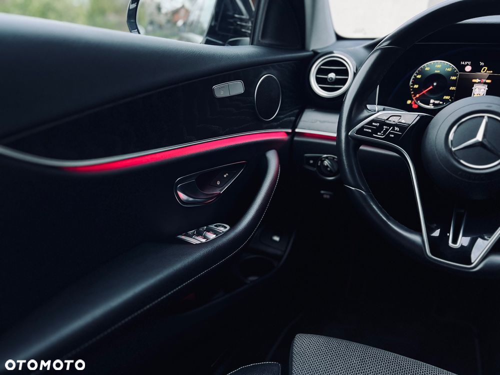Mercedes-Benz Klasa E - 20