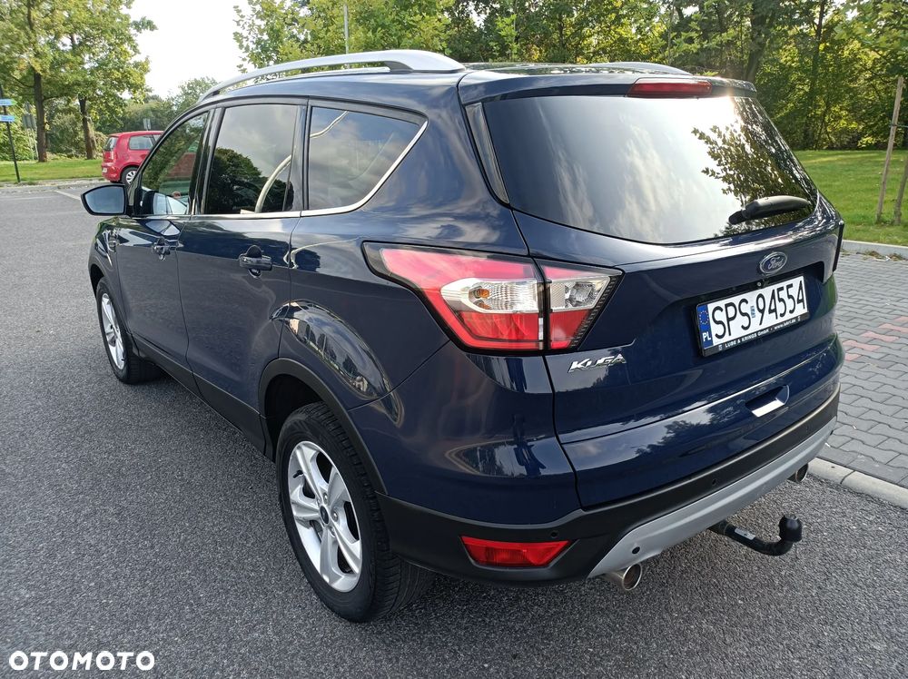 Ford Kuga 2.0 TDCi 2x4 Business Edition - 4