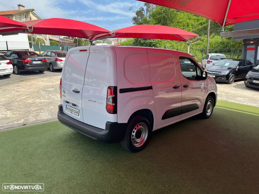 Toyota Proace City | 1.5 D-4D | 3 Lug. - 6