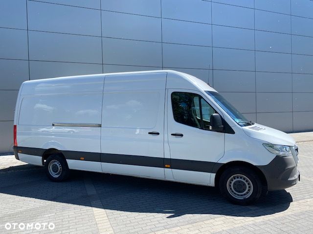 Mercedes-Benz Sprinter - 4