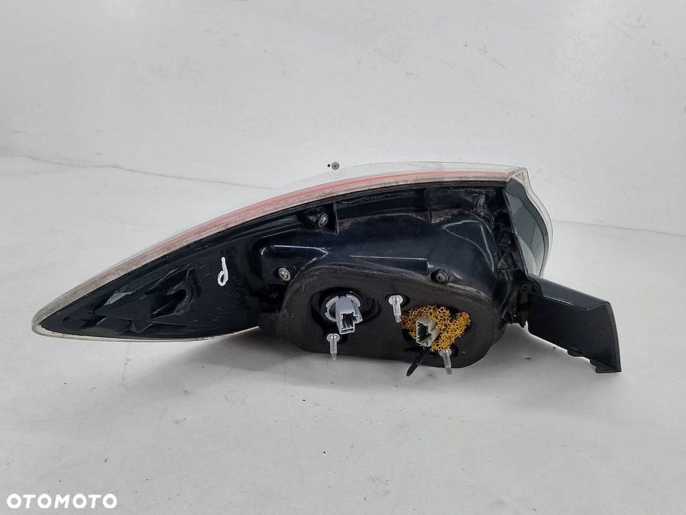 LAMPA TYLNA PRAWA MAZDA 3 II ( 09-13 ) BBN751150 HATCHBACK - 5