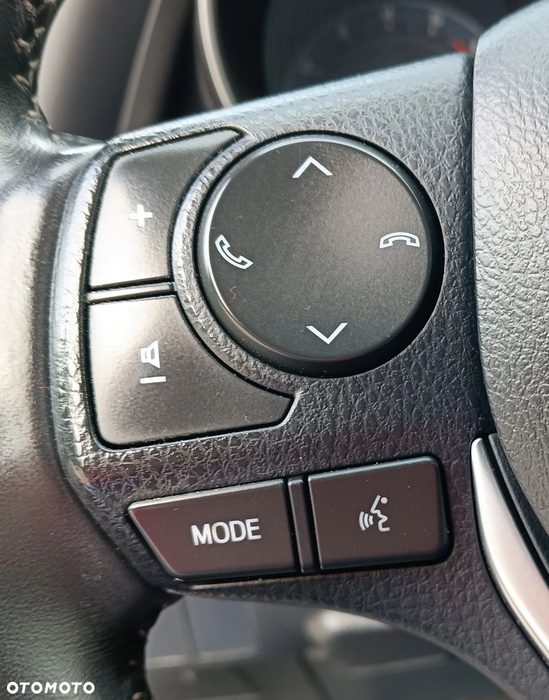 Toyota Auris - 24