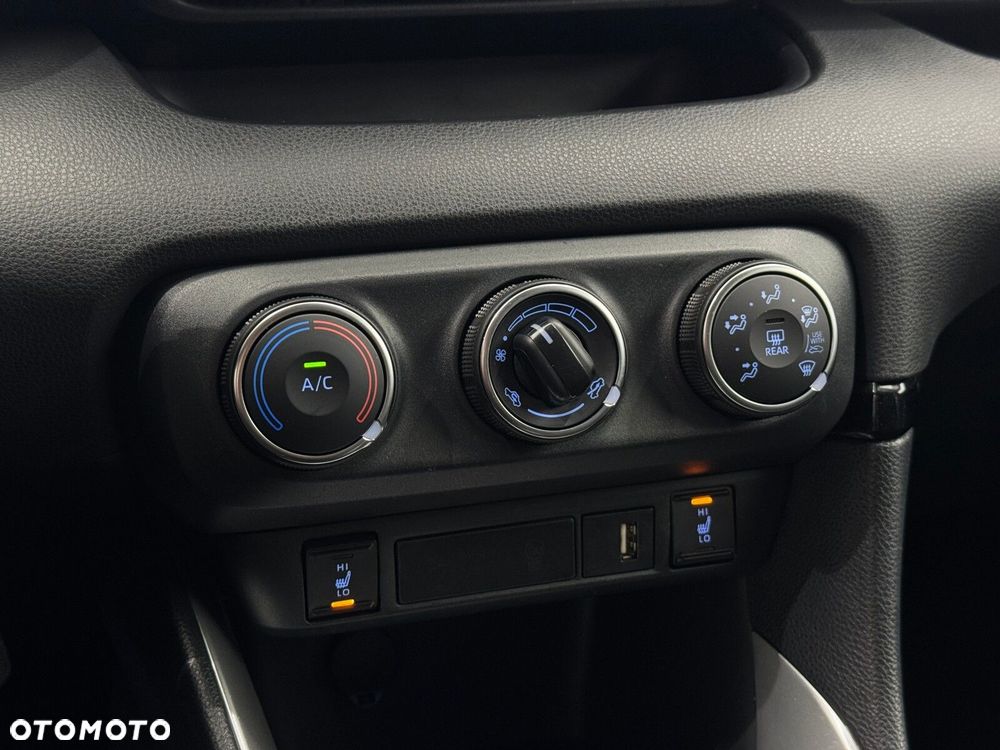 Toyota Yaris 1.5 Comfort - 24