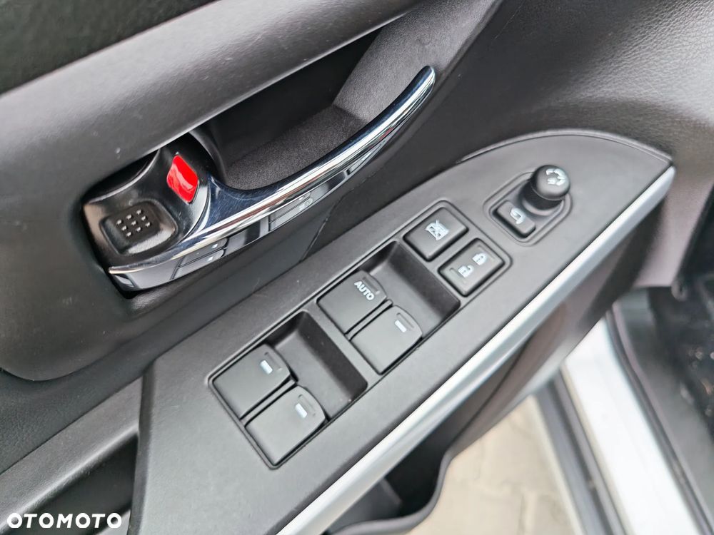 Suzuki SX4 S-Cross 1.6 VVT CVT 4x2 Comfort - 19