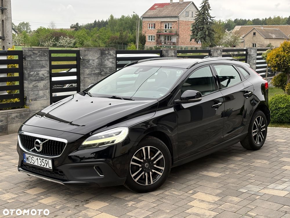Volvo V40 Cross Country D2 Momentum - 1